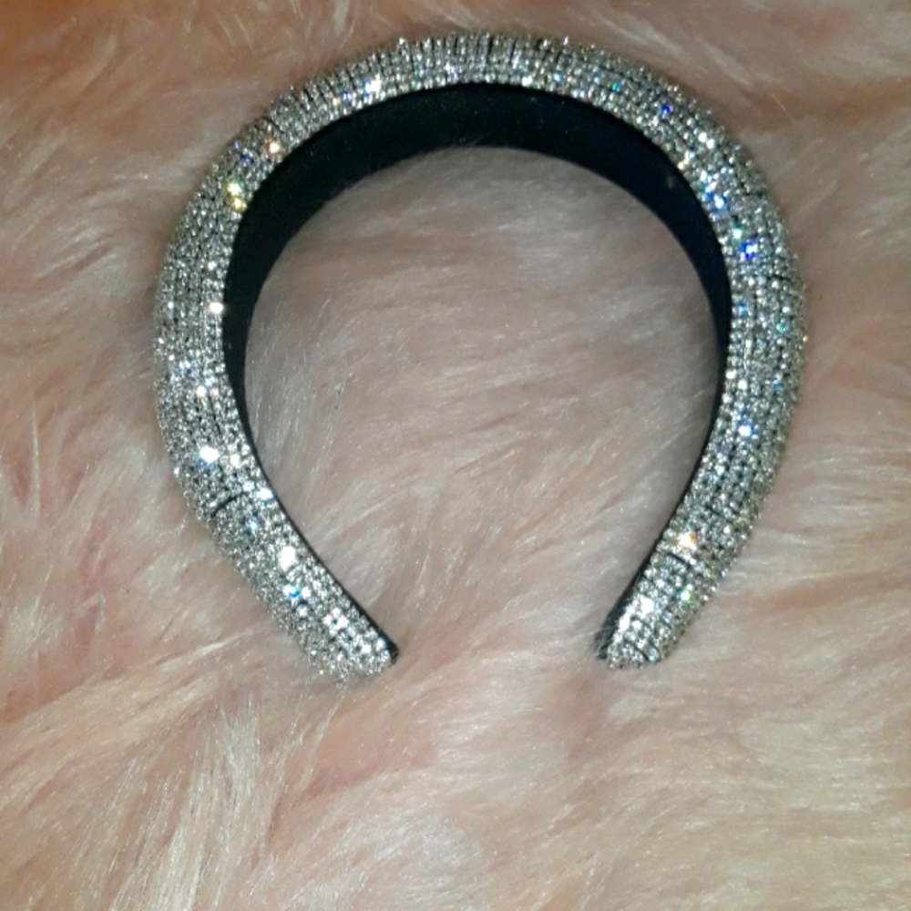 A diamond headband